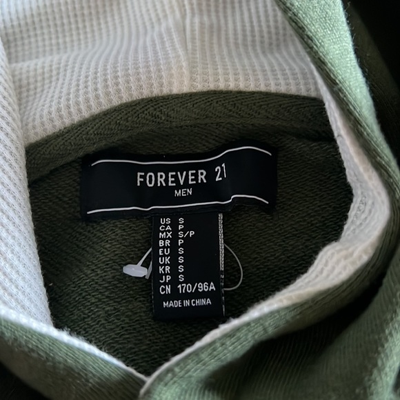 Mens Size S Army Green Sweater with White Thermal - Picture 2 of 4